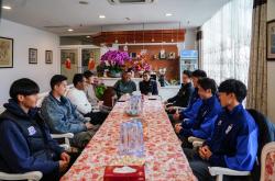 申花打破进球荒，多特蒙德球迷集体高唱助威的简单介绍