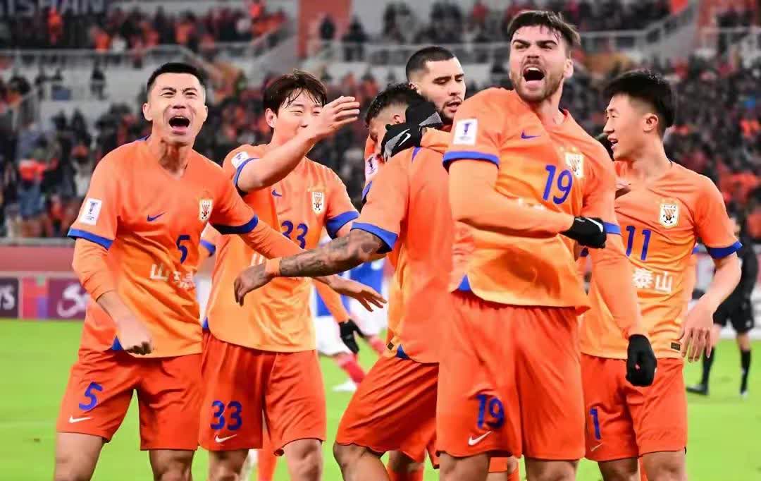 包含恒大客场迎战上港，胜者登榜首的词条